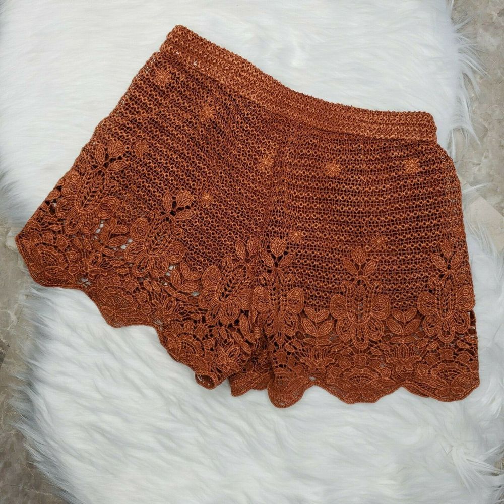 ABERCROMBIE & FITCH Rust Crochet High Rise Shorts - Picture 2 of 9